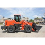 ФРОНТАЛЬНЫЙ ПОГРУЗЧИК REDSTAR 933